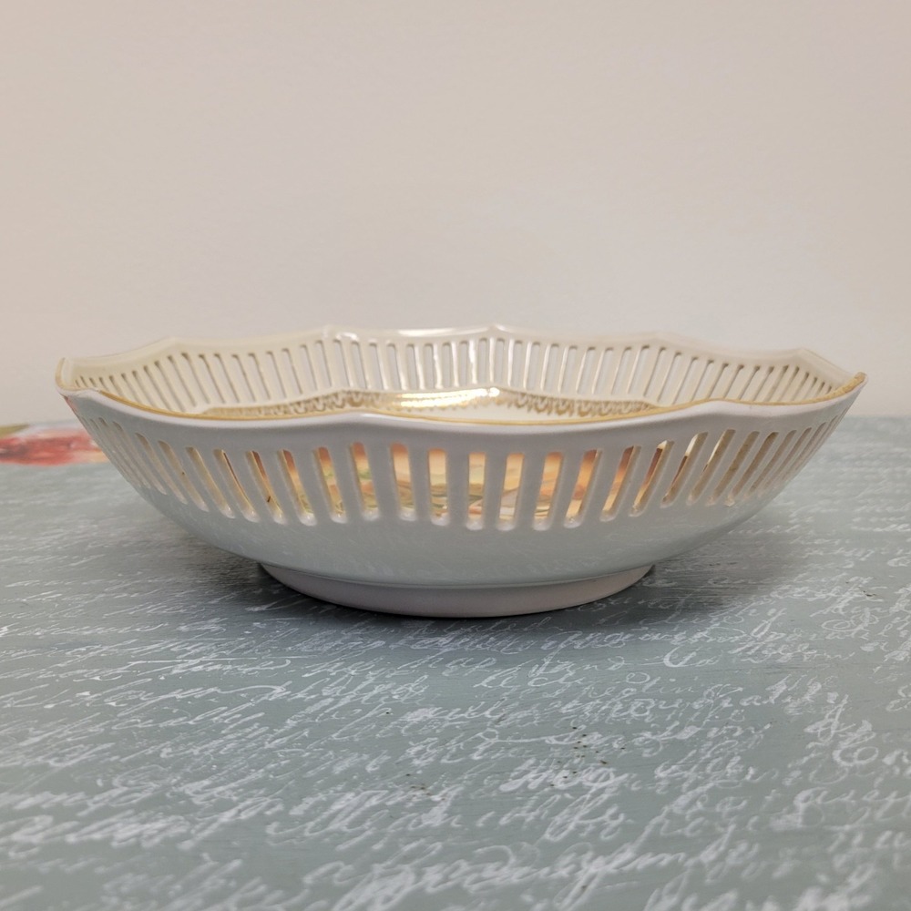 Antique Pierced Edge Bavarian Crown Duck Scene 9" Serving Bowl Germany  1cnt26JJ - Picture 2 of 7
